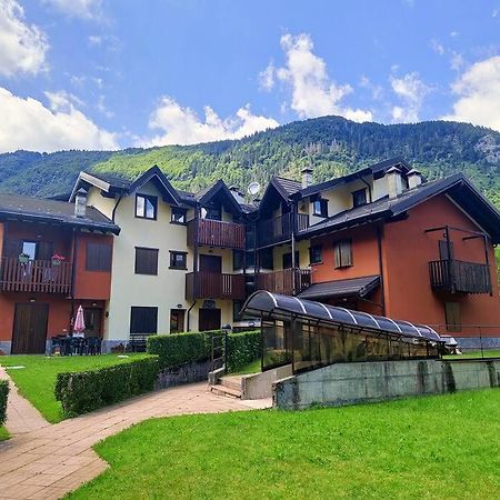 Happy Guest Apartments - Alpin Vista Colere Luaran gambar