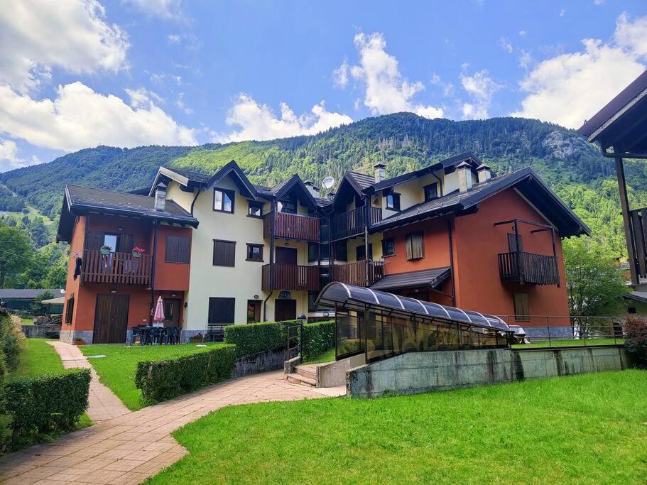 Happy Guest Apartments - Alpin Vista Colere Luaran gambar